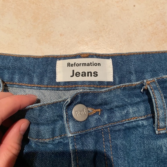 Reformation Julia Crop Cigarette Jean - Picture 3 of 4